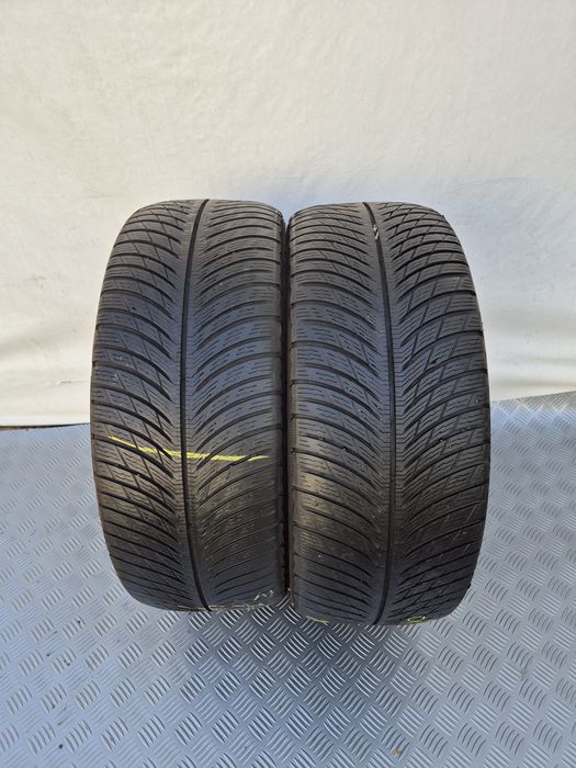 2бе 245 45 18 зимни Michelin 19г