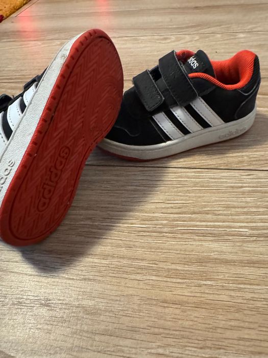 Adidas marimea 24