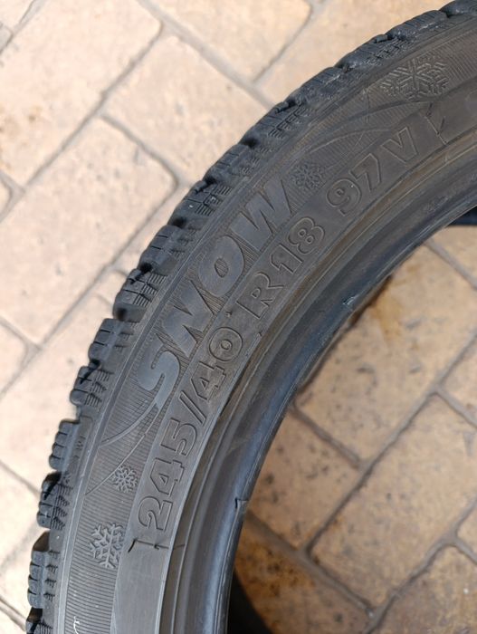 Зимни гуми Riken 245/40/18, летни гуми Uniroyal