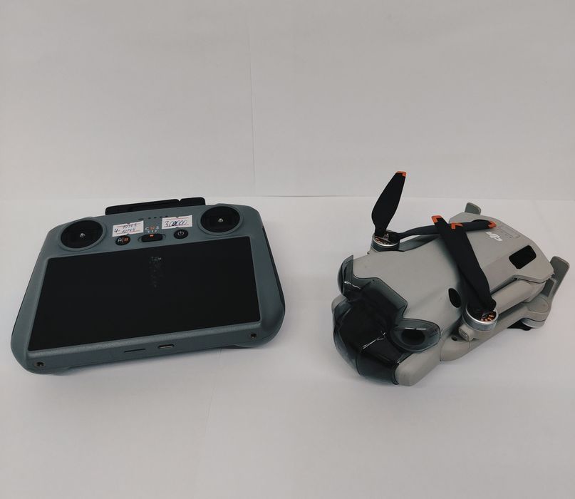Дрон DJI 4 mini pro