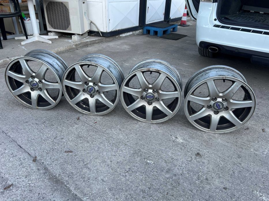ОРИГИНАЛНИ алуминиеви джанти 16ки 7.0Jx16 ET50 5x108 от Волво/Volvo!!