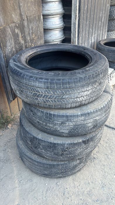 Шины 225/65 р17.