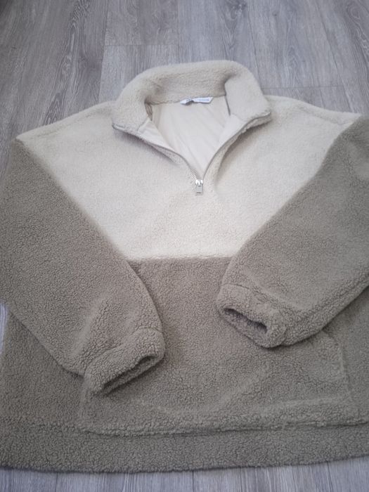 Толстовки весенние Zara