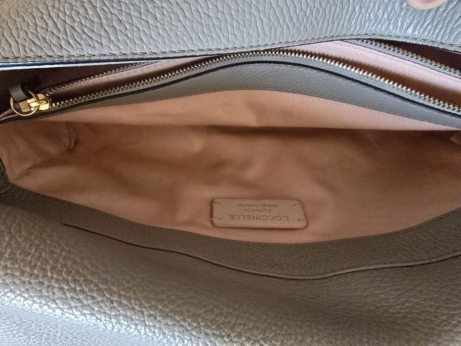 Geanta din piele naturala Coccinelle