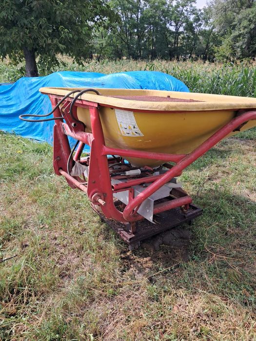 De vânzare remorca și mig pentru îngrășăminte