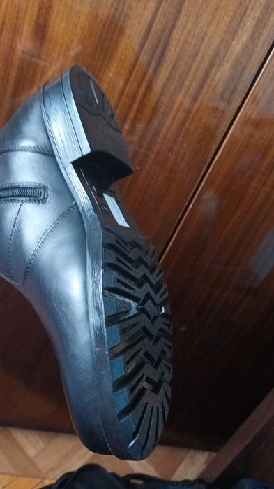 Продавам Кубинки, боти и обувки-есенни и летни