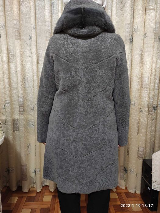 Шуба женская, каракуль стриженный