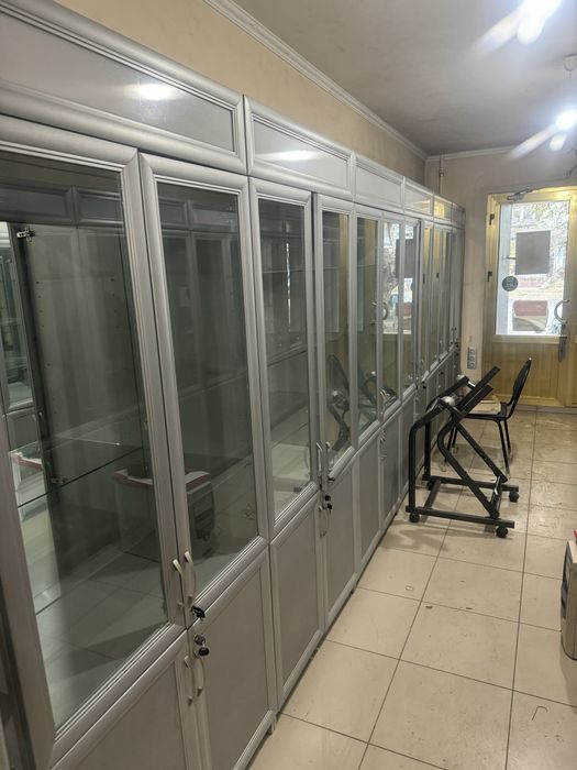 Продам витрины для торговли