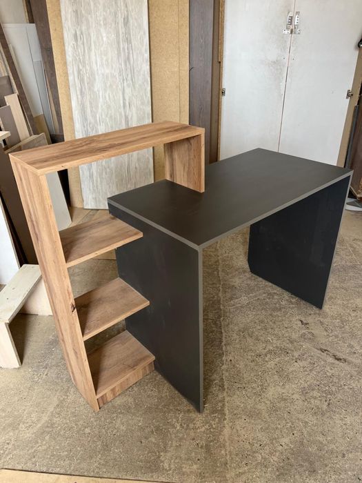 Продам новый стол