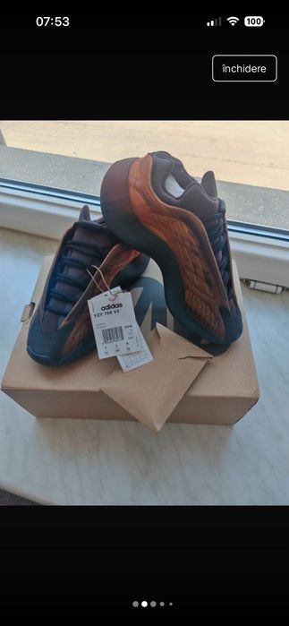 Adidasi yeezy 700,originali,marimea 38,noi,cu eticheta