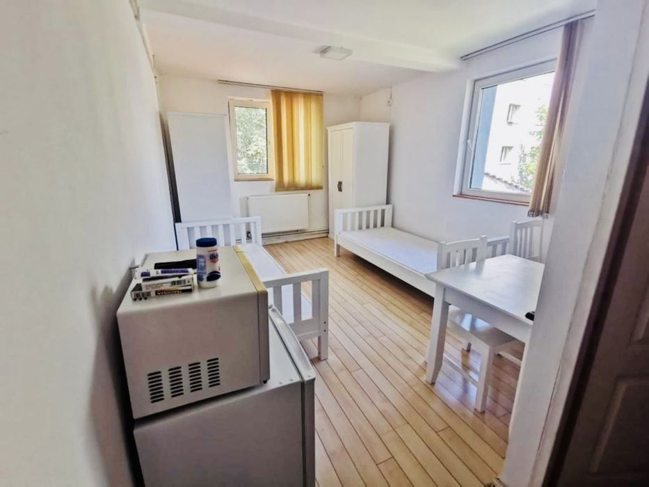 Camere inchiriat 2 persoane baie propie