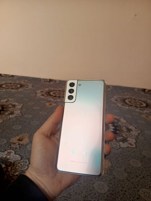 Samsung s21+ 5G...