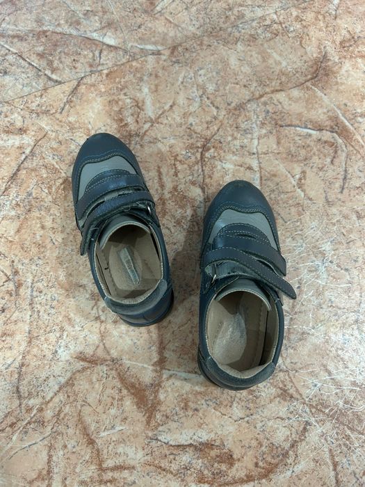 Продам обувь детская