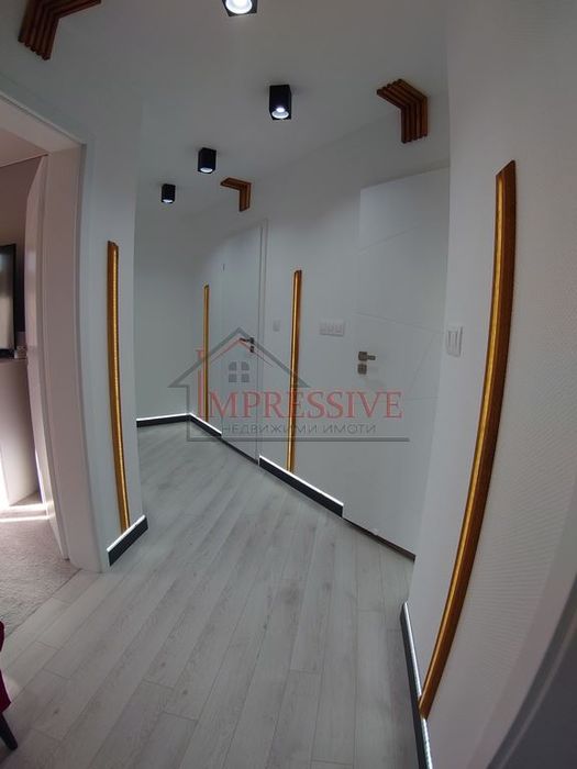 Продава се Тристаен апартамент в Варна, Бриз - 130 кв.м за 2924 €/кв.м - Снимка #3