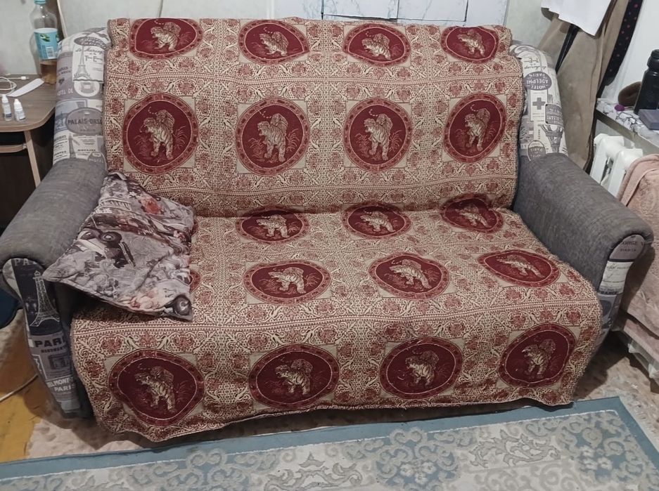 Продам диван в хорошем состоянии