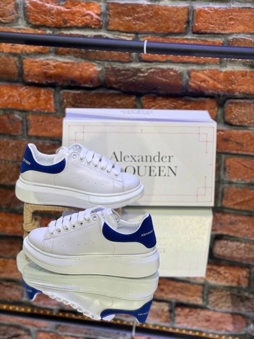 Adidasi Mcqueen Dama 2022