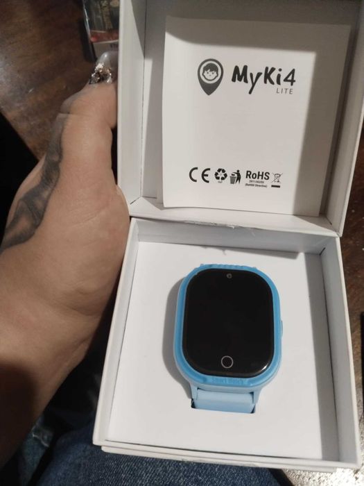 Продавам детски часовник