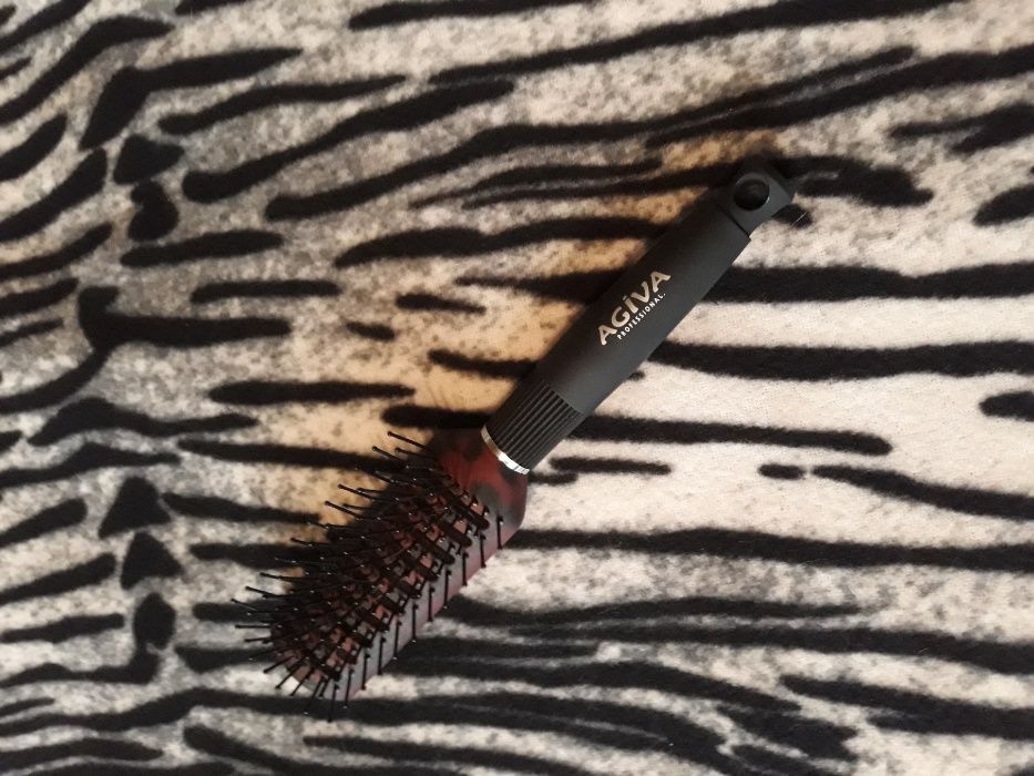Гребен/четка за коса AGIVA