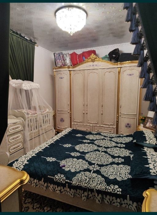 UY SOTILADI / Продаётся Участок
6 соток 
7 - хона + oshxona