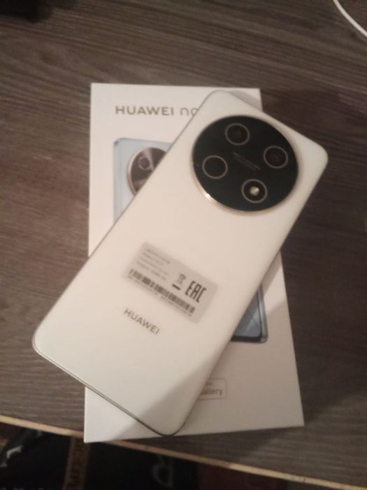 Huawei nova 13i 256гб