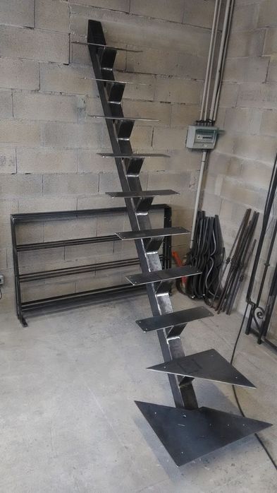 Изготовление лестниц (Монокосоур)