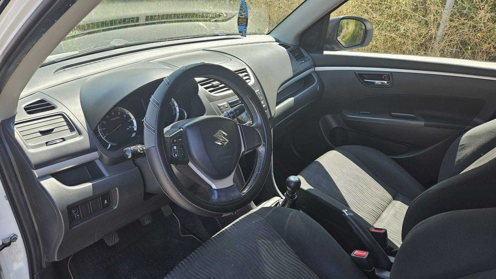 Suzuki Swift 2012 benzină Pitesti