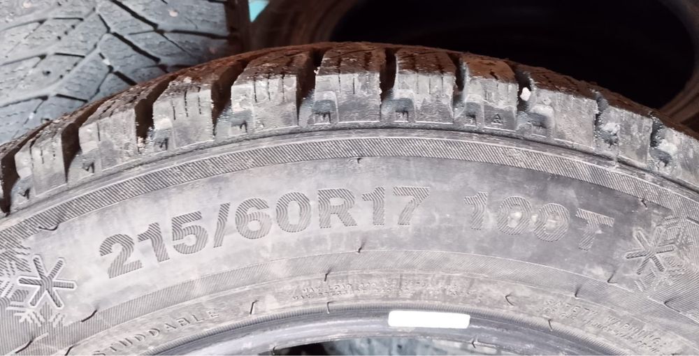 Шины зимние 17 215/60