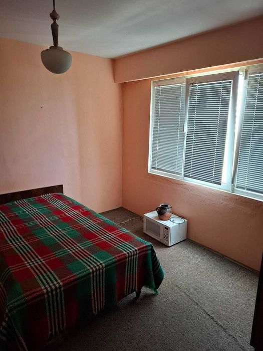 ПРОДАВАМ Апартамент в кв. Владиславово, до училище П.К.ЯВОРОВ