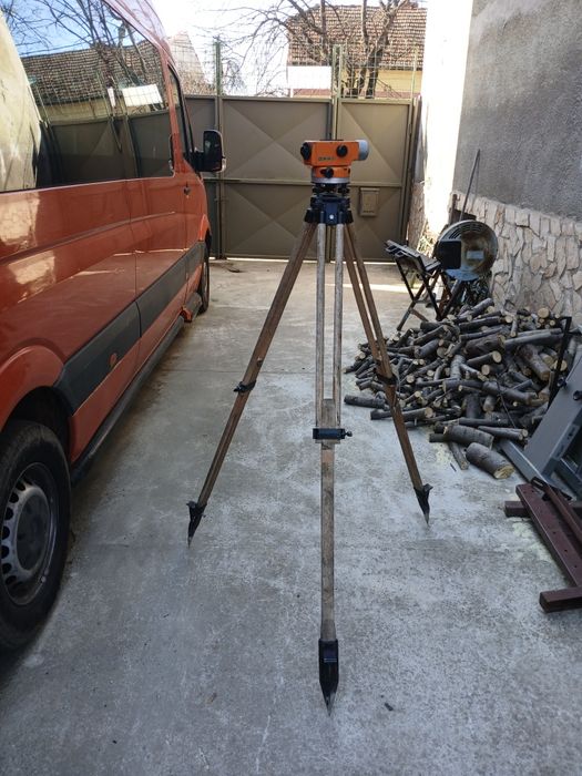 Teodolit de dat nivelul