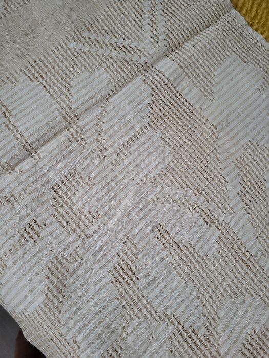 Pânzeturi vechi în stare foarte bună