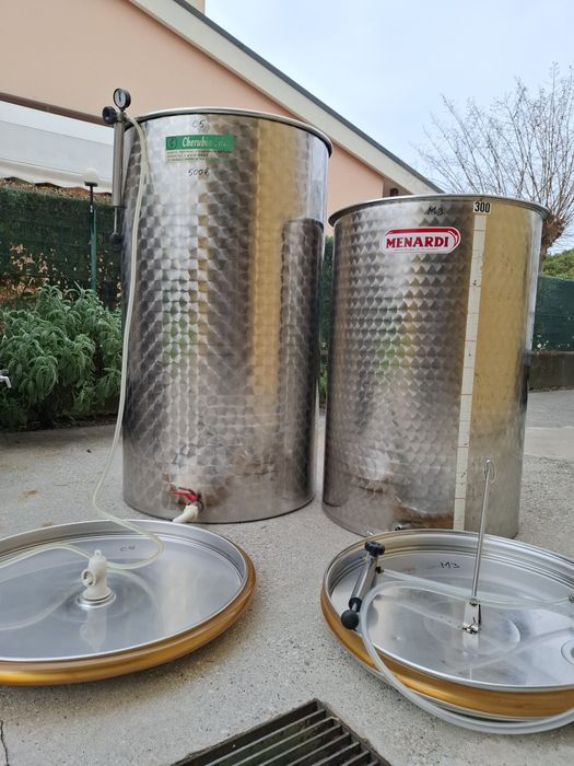 Butoi inox pentru vin