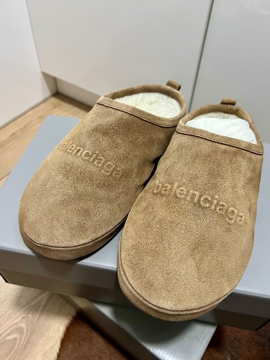 Balenciaga велурени чехли