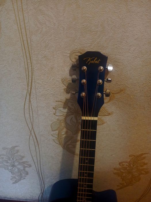 Gitara sotiladi + sumka, ideal holat, yangi boshlovchilar uchun zo‘r