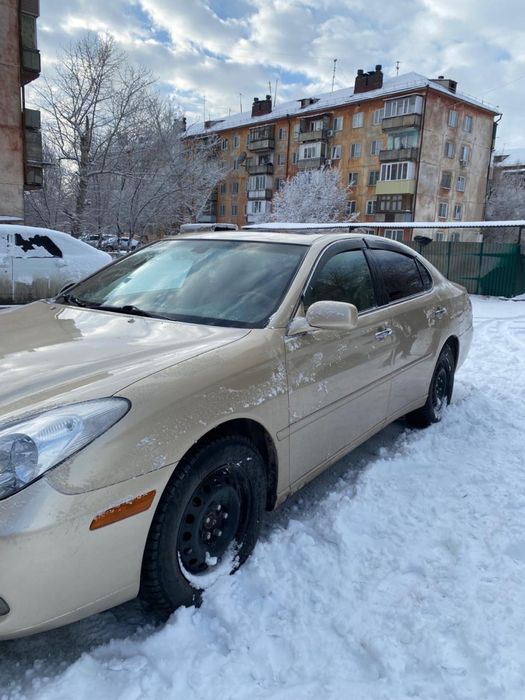 Продам машина lexus