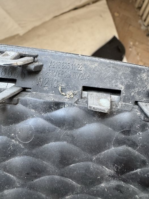 Оригинални предни решетки за Мерцедес Е213 Mercedes E213 W213