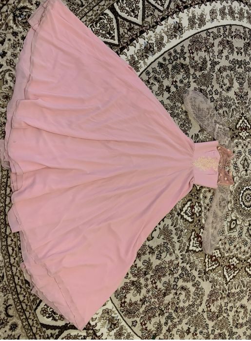 Вечернее платье