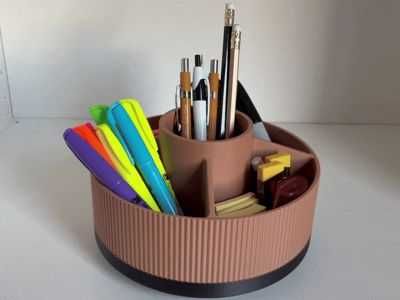 Въртящ се органайзер за бюро