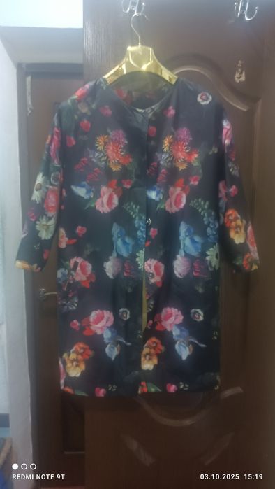 Женские куртка, жилетка, тренч.