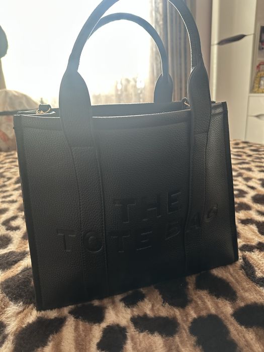 Чанта the tote bag