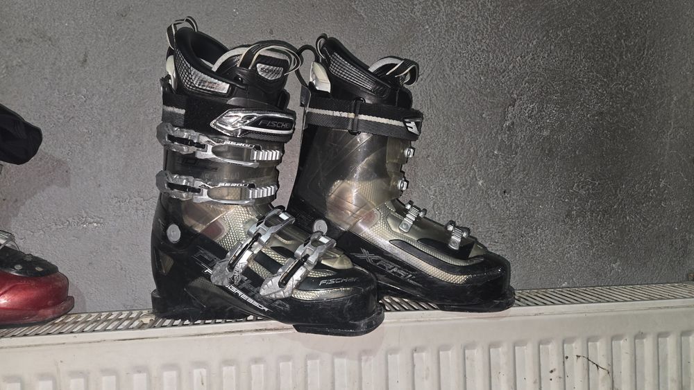 Clăpari ski Fischer Progressor