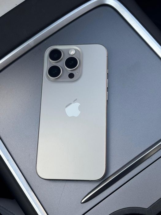 Iphone 15 PRO silver