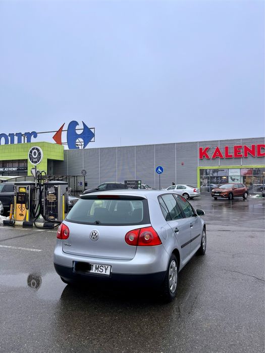 Golf 5 din 2006 motor 1.6 benzina euro 4 km 220000