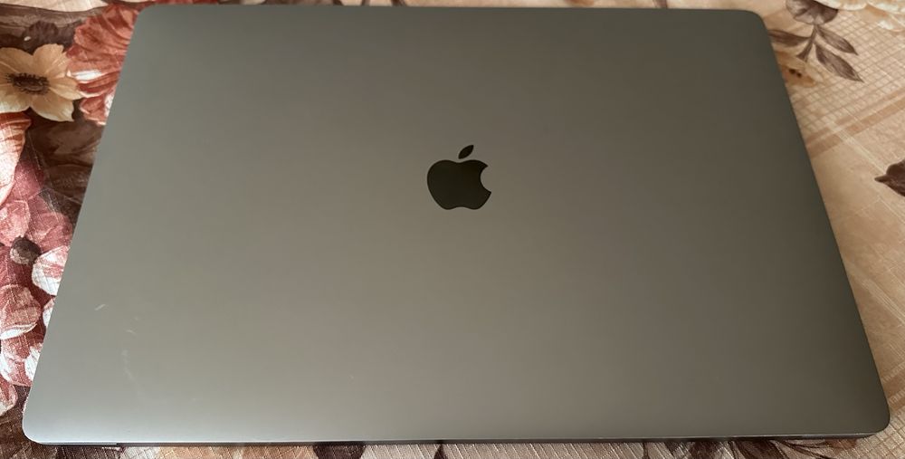 Macbook Pro 16 A2141