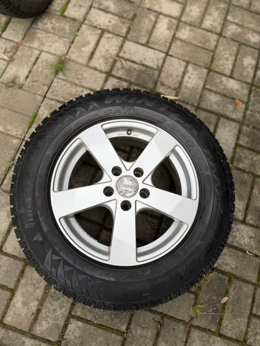 Jante + Cauciucuri iarna 215/65/16 5x112 ET 33 Volkswagen/Audi/Skoda