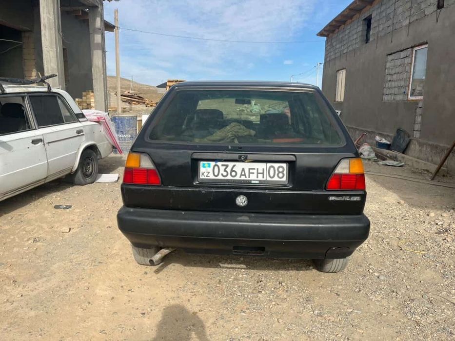 Голф 2 400 сатылады