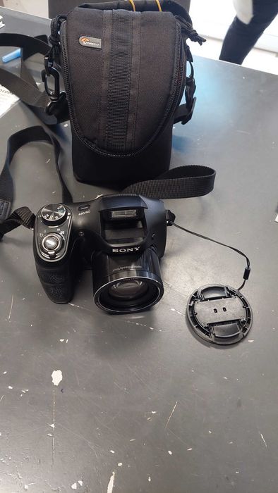 Sony Cyber-shot DSC-H200