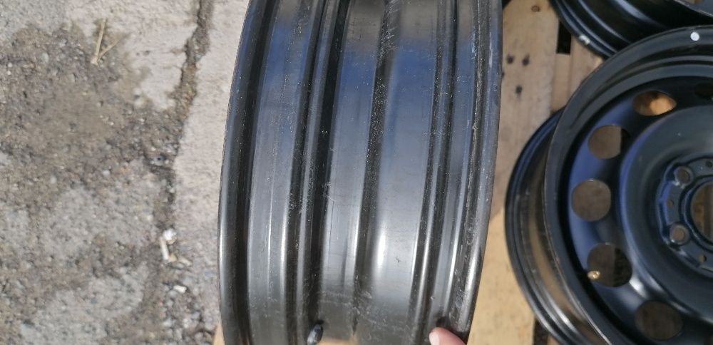 16 цола 5 х 120 мм БМВ Е87 - 6 Джей / ЕТ 37