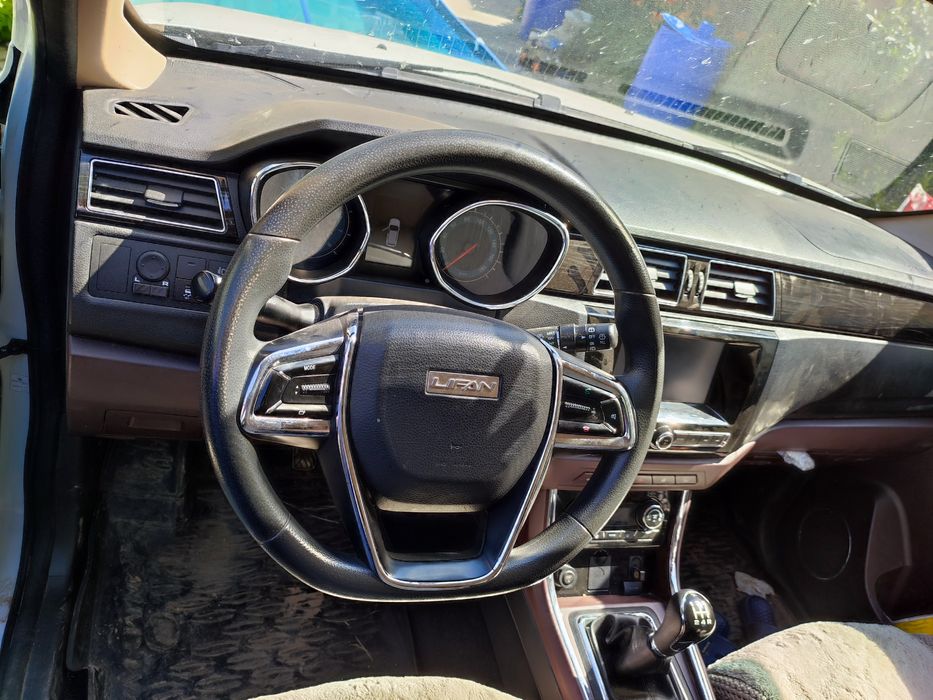 Продам Лифан Майвэй 7 местный крассовер