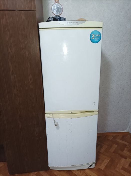 Продам холодильник Самсунг