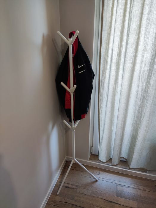 Закачалка за дрехи